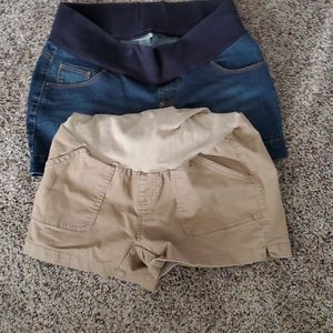 Medium maternity shorts
